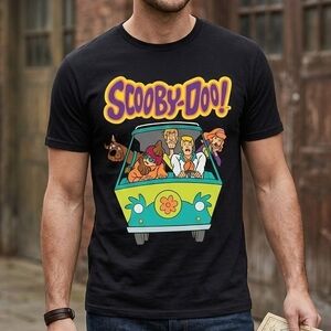 FLASH SALE🚨🚨🚨Scooby-Doo Black Graphic T-Shirt